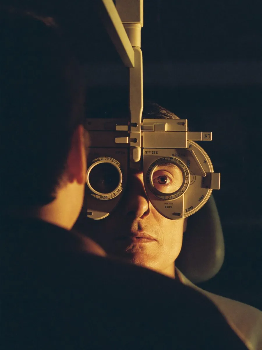 Schritt 1: Sehstärke messen — Smile Optik Evrenseki